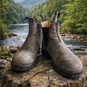 SOLD Blundstone Men's Distressed Black Boots